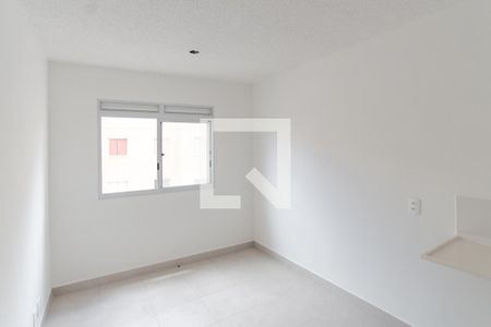 Sala e Cozinha de apartamento para alugar com 2 quartos, 32m² em Parque Novo Mundo, São Paulo