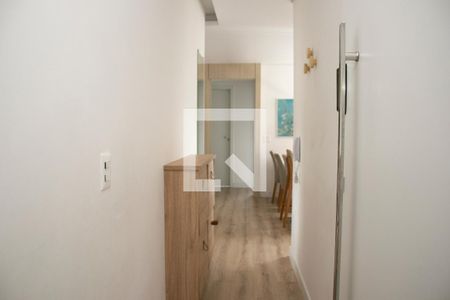 Corredor de entrada de apartamento para alugar com 2 quartos, 62m² em Lourdes, Belo Horizonte
