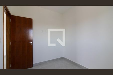 Quarto 1 de apartamento para alugar com 2 quartos, 38m² em Vila Santa Teresa, São Paulo