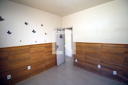 Quarto 1 de casa para alugar com 2 quartos, 300m² em Irajá, Rio de Janeiro
