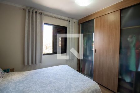 Quarto 1 de apartamento para alugar com 2 quartos, 58m² em Caxingui, São Paulo