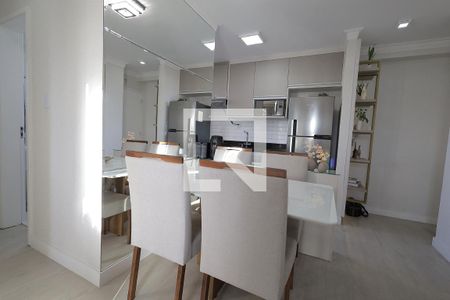 Sala de apartamento para alugar com 2 quartos, 48m² em Parque Jaçatuba, Santo André