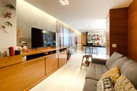 Sala de apartamento à venda com 2 quartos, 70m² em Serra, Belo Horizonte