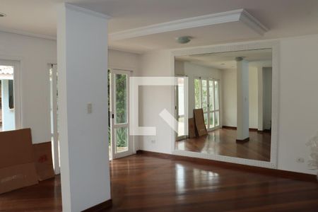 Casa de Condomínio para alugar com 5 quartos, 246m² em Granja Viana, Cotia