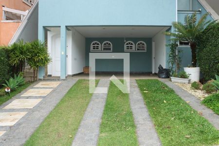 Casa de Condomínio para alugar com 5 quartos, 246m² em Granja Viana, Cotia