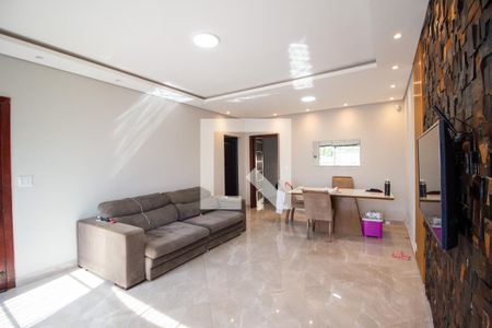 Sala de casa para alugar com 3 quartos, 220m² em Jardim Abaete, Sorocaba