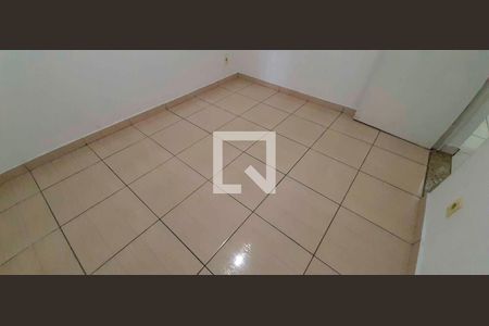 Apartamento à venda com 2 quartos, 45m² em Recanto das Rosas, Osasco