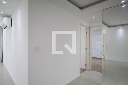 Sala - Corredor de apartamento à venda com 2 quartos, 82m² em Barra da Tijuca, Rio de Janeiro