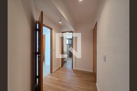 Corredor de apartamento para alugar com 3 quartos, 178m² em Vila Olímpia, São Paulo