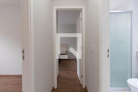 Corredor  de apartamento para alugar com 2 quartos, 43m² em Vila Gustavo, São Paulo