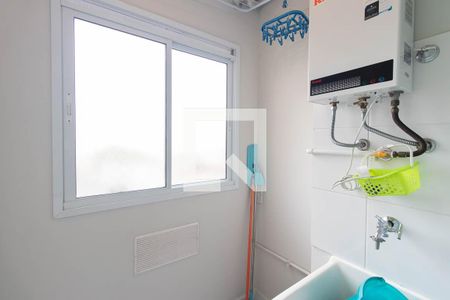 Cozinha e Área de Serviço de apartamento para alugar com 2 quartos, 43m² em Vila Gustavo, São Paulo