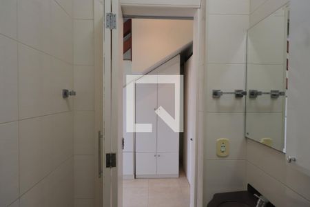 Lavabo de casa de condomínio para alugar com 2 quartos, 85m² em Vila Moreira, São Paulo