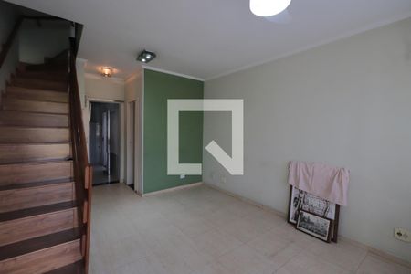 Sala de casa de condomínio para alugar com 2 quartos, 85m² em Vila Moreira, São Paulo