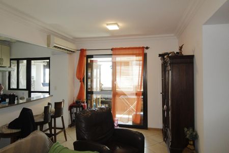 Sala de apartamento à venda com 3 quartos, 104m² em São Geraldo, Porto Alegre