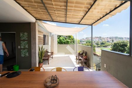 Varanda e Espaço de Jantar de kitnet/studio para alugar com 1 quarto, 65m² em Alto dos Pinheiros, Belo Horizonte