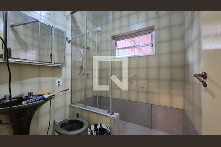 Banheiro de casa para alugar com 1 quarto, 60m² em Vila Curuçá, Santo André