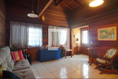 Sala de casa à venda com 4 quartos, 176m² em Petrópolis, Novo Hamburgo
