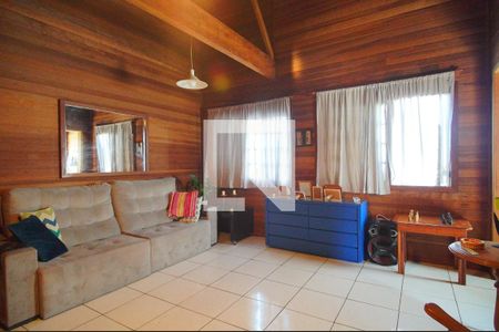 Sala de casa à venda com 4 quartos, 176m² em Petrópolis, Novo Hamburgo