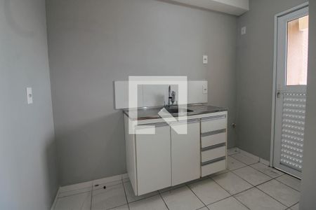 Sala/Cozinha de apartamento para alugar com 2 quartos, 44m² em Jardim Record, Taboão da Serra