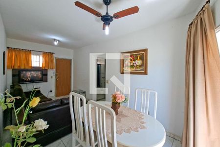 Sala de apartamento para alugar com 2 quartos, 73m² em Canto do Forte, Praia Grande