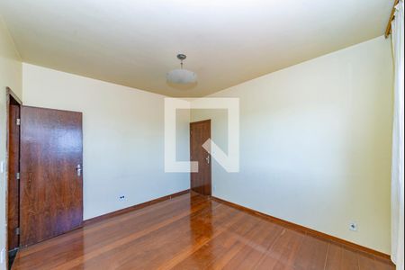 Sala 1 de apartamento para alugar com 4 quartos, 120m² em Parque Pedro Ii, Belo Horizonte