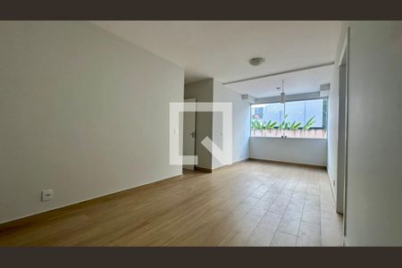 Sala de apartamento para alugar com 3 quartos, 80m² em Calafate, Belo Horizonte