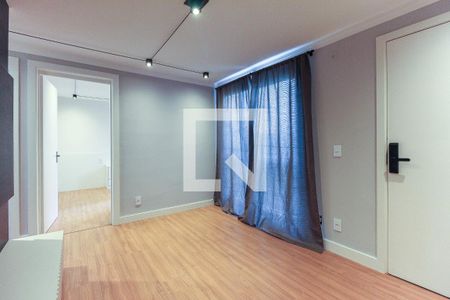 Sala de apartamento para alugar com 2 quartos, 63m² em Conjunto Residencial José Bonifácio, São Paulo