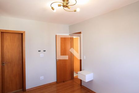 Suíte de apartamento para alugar com 3 quartos, 85m² em Sagrada Família, Belo Horizonte