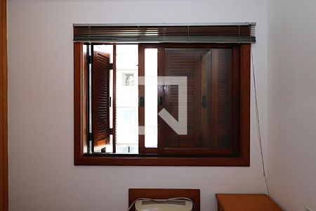 Janela da Suíte 1 de apartamento à venda com 2 quartos, 80m² em Petrópolis, Porto Alegre