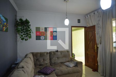 Sala de casa para alugar com 2 quartos, 161m² em Vila Pires, Santo André