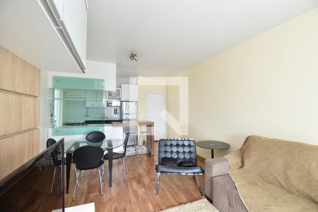 Sala de apartamento para alugar com 2 quartos, 70m² em Centro, Curitiba
