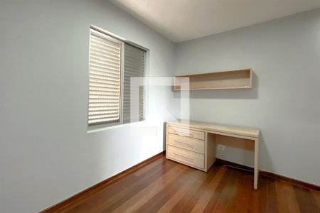 Suite de apartamento para alugar com 2 quartos, 80m² em Carmo, Belo Horizonte