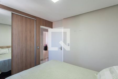 Suíte de apartamento à venda com 3 quartos, 78m² em Floramar, Belo Horizonte