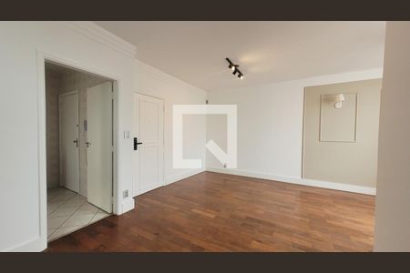 Sala de apartamento para alugar com 3 quartos, 97m² em Cambuí, Campinas