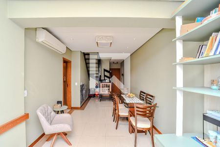 Sala de apartamento à venda com 3 quartos, 222m² em São João, Porto Alegre