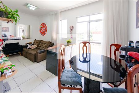 Sala de apartamento à venda com 3 quartos, 84m² em Alto Caiçaras, Belo Horizonte