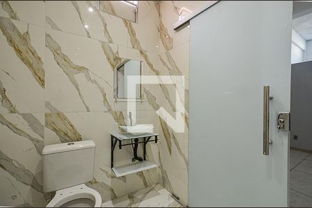 Banheiro de casa para alugar com 1 quarto, 69m² em Nova Vista, Belo Horizonte