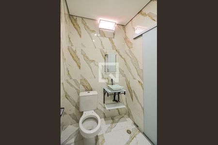 Banheiro  de casa para alugar com 1 quarto, 69m² em Nova Vista, Belo Horizonte