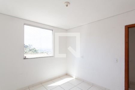 Quarto 1 de apartamento para alugar com 2 quartos, 55m² em Jardim dos Comerciários, Belo Horizonte