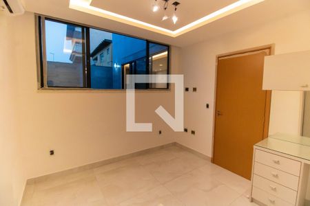 Quarto  de casa à venda com 3 quartos, 244m² em Barreto, Niterói