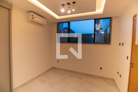 Quarto  de casa à venda com 3 quartos, 244m² em Barreto, Niterói