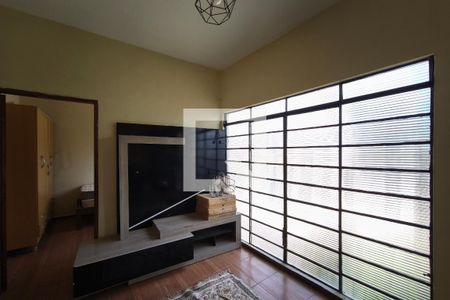 Sala de casa à venda com 3 quartos, 350m² em Jardim São Pedro, Campinas