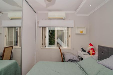 Quarto 1 de casa para alugar com 3 quartos, 210m² em Sarandi, Porto Alegre