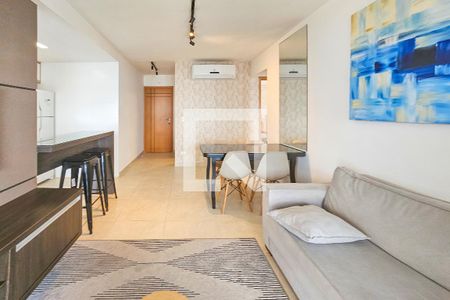 Sala de apartamento para alugar com 2 quartos, 91m² em Jardim Virgínia, Guarujá
