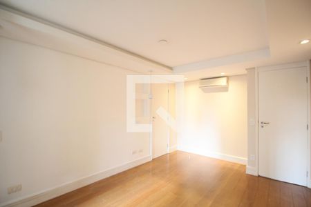 Apartamento para alugar com 3 quartos, 160m² em Jardim Ampliacao, São Paulo