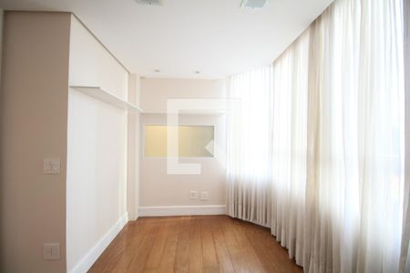 Apartamento para alugar com 3 quartos, 160m² em Jardim Ampliacao, São Paulo