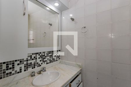 Banheiro da Suíte de apartamento para alugar com 2 quartos, 67m² em Vila Gumercindo, São Paulo