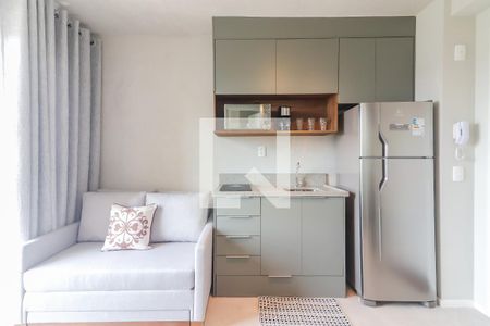 Cozinha de apartamento para alugar com 1 quarto, 24m² em Vila Butantã, São Paulo
