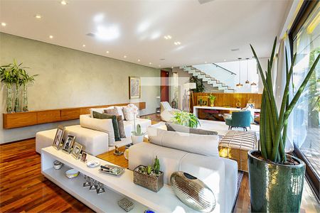 Casa à venda com 4 quartos, 481m² em Jardim dos Estados, São Paulo