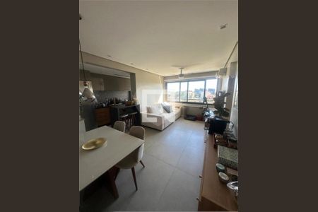 Apartamento à venda com 2 quartos, 61m² em Camaquã, Porto Alegre
